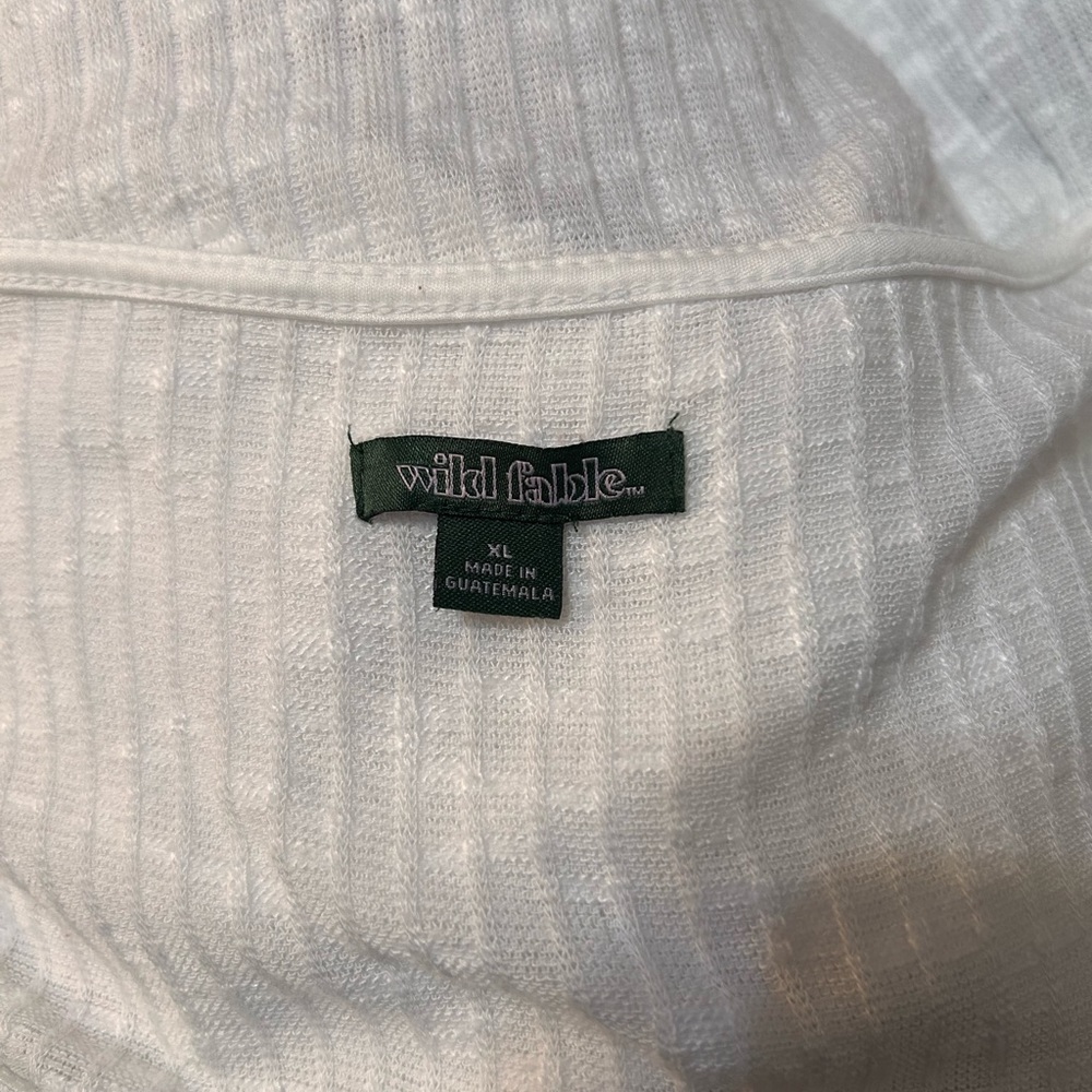 Cropped white blouse - Picture 3 of 3
